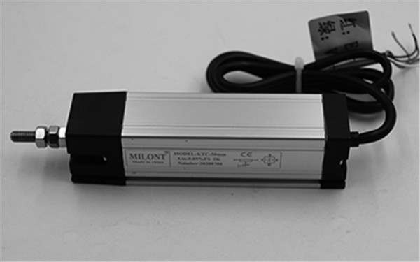 米兰特科技采集仪专用位移传感器交付客户使用